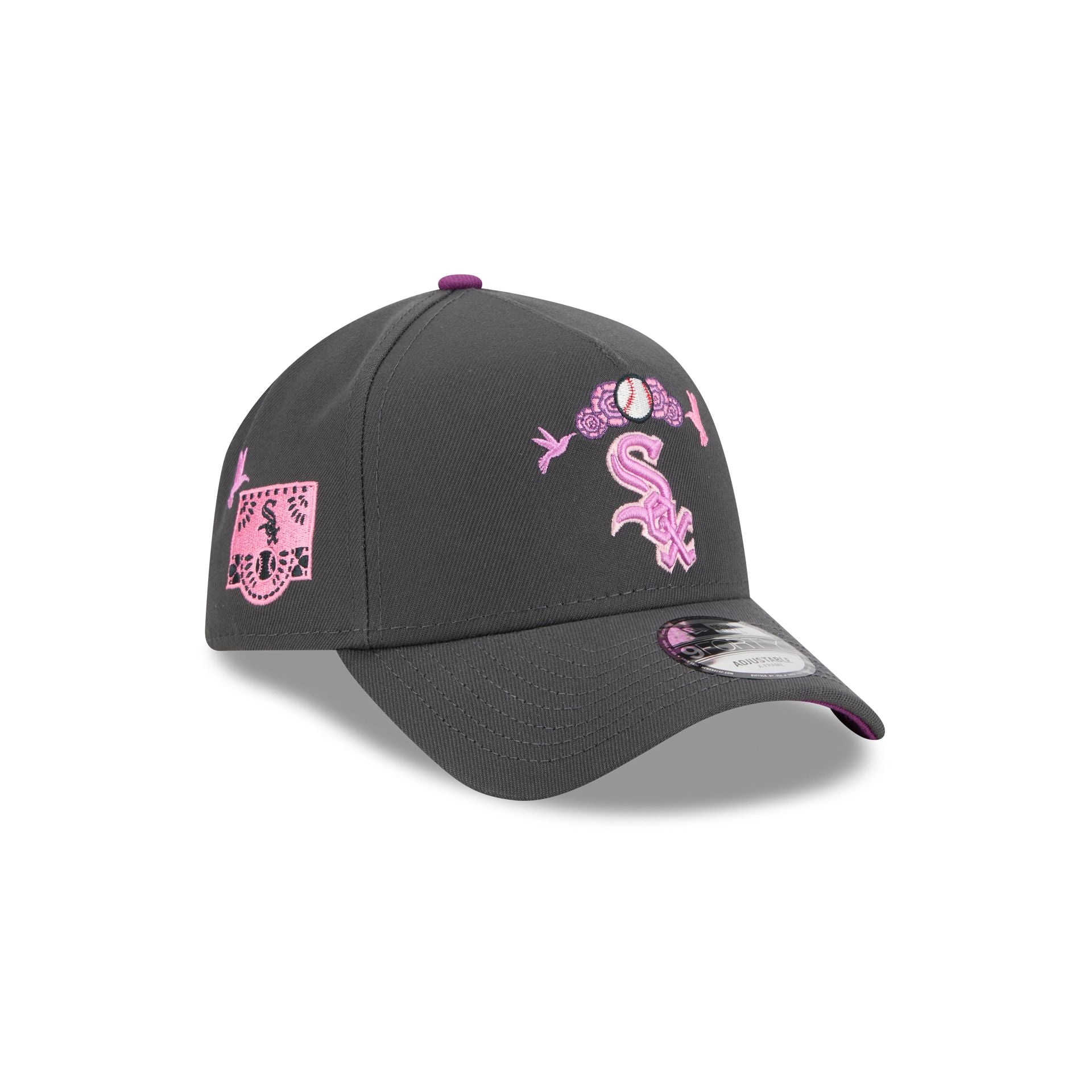 60675113_9FORTYAF_940AFDIADEMUERTOSCHIWHIGRH_CHIWHI_GRH_3QR Chicago White Sox Day of the Dead Graphite 9FORTY A-Frame Snapback Hat - Image 1