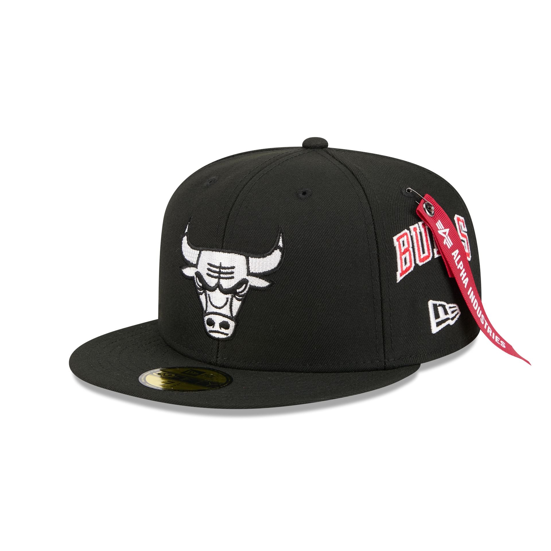 60692340_59FIFTY_ALPHA595026164_CHIBUL_BLK_3QL Alpha Industries x Chicago Bulls Black 59FIFTY Fitted Hat - Image 1