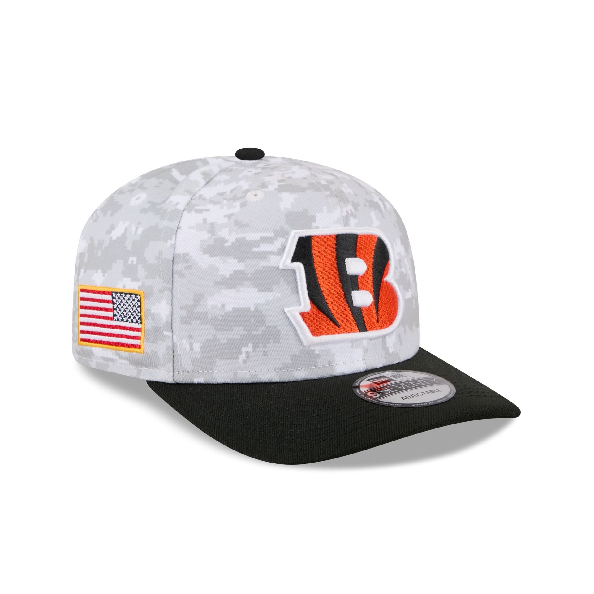 60770762_970_NFL25STSFP29819_CINBEN_OTC_3QR Cincinnati Bengals 2025 Salute to Service Fan Gear 9SEVENTY Stretch-Snap Hat - Image 1