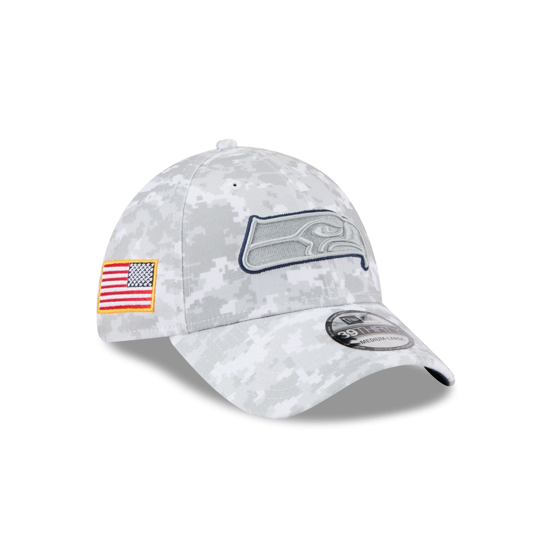60770871_39THIRTY_NFL25STSFP29820_SEASEA_OTC_3QR Seattle Seahawks 2025 Salute to Service Fan Gear 39THIRTY Stretch Fit Hat - Image 1