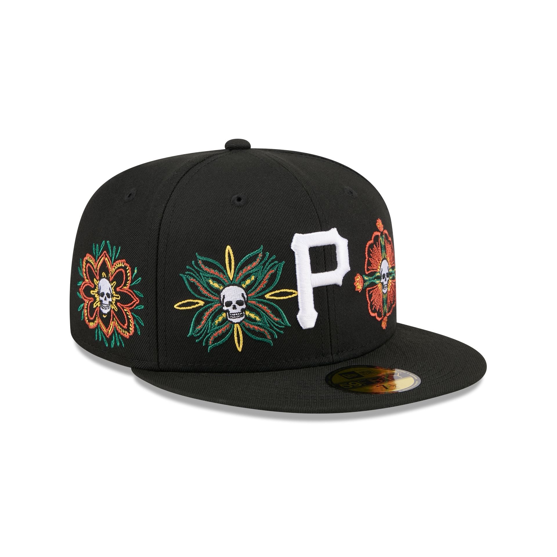 60832784_59FIFTY_LifestyleEnergy_PITPIR_BLK_3QR Pittsburgh Pirates Day of the Dead Skull & Flowers 59FIFTY Fitted Hat - Image 1