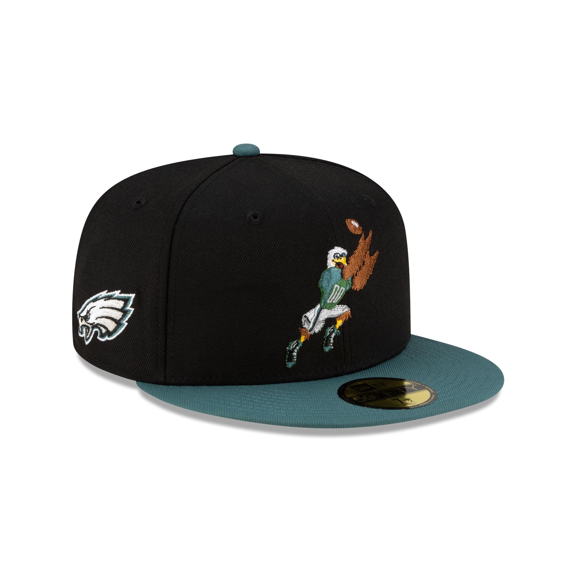 70988237_59FIFTY_NFL25_MASCOTS_PHIEAG_BLACK_3QR Philadelphia Eagles Mascot 59FIFTY Fitted Hat - Image 1